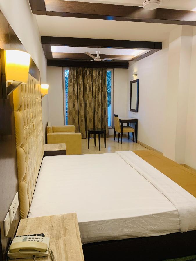 Metropolis Tourist Home Paharganj New Delhi Eksteriør billede